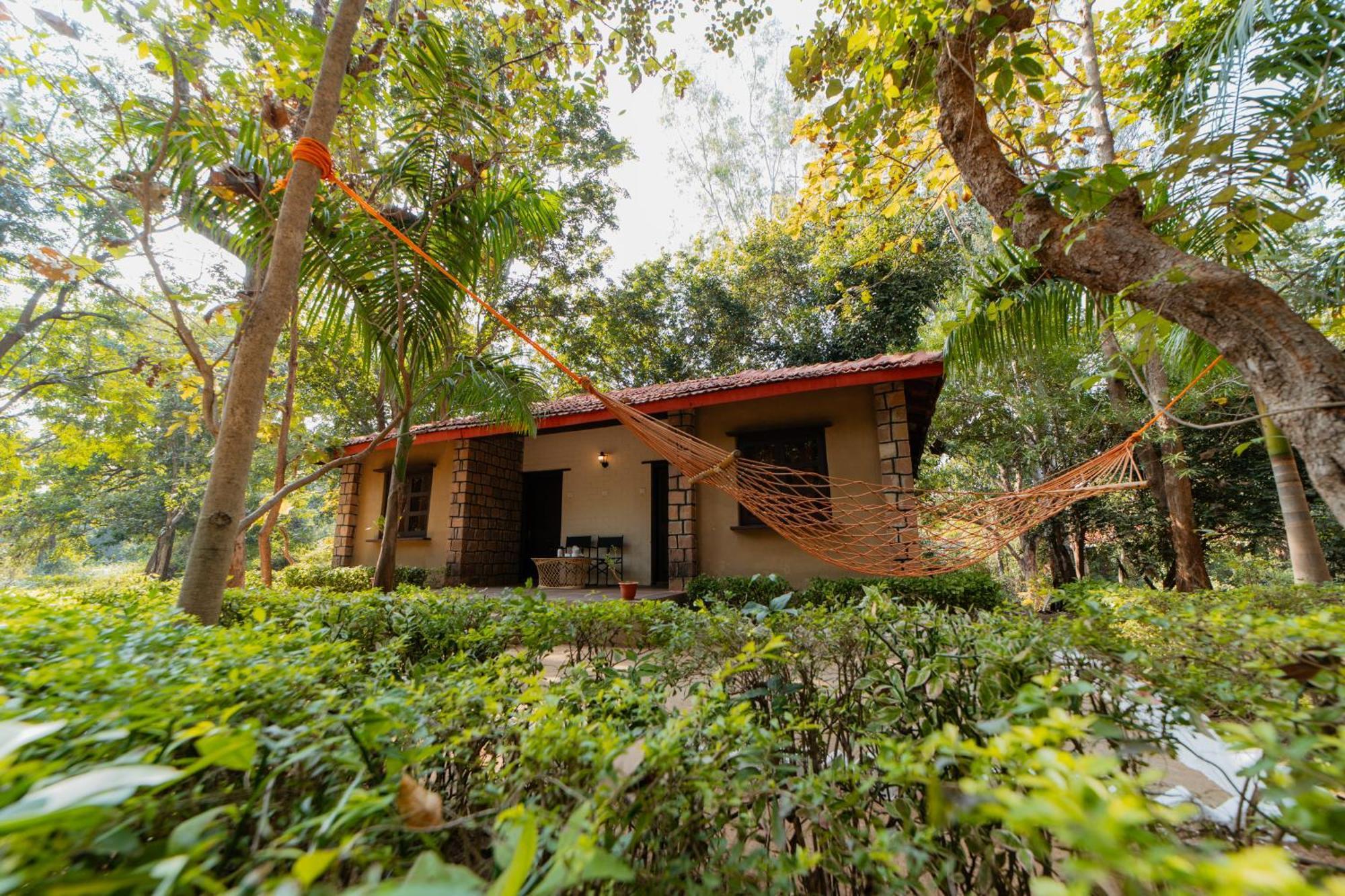 Tiger Trails Resort Tāla Buitenkant foto